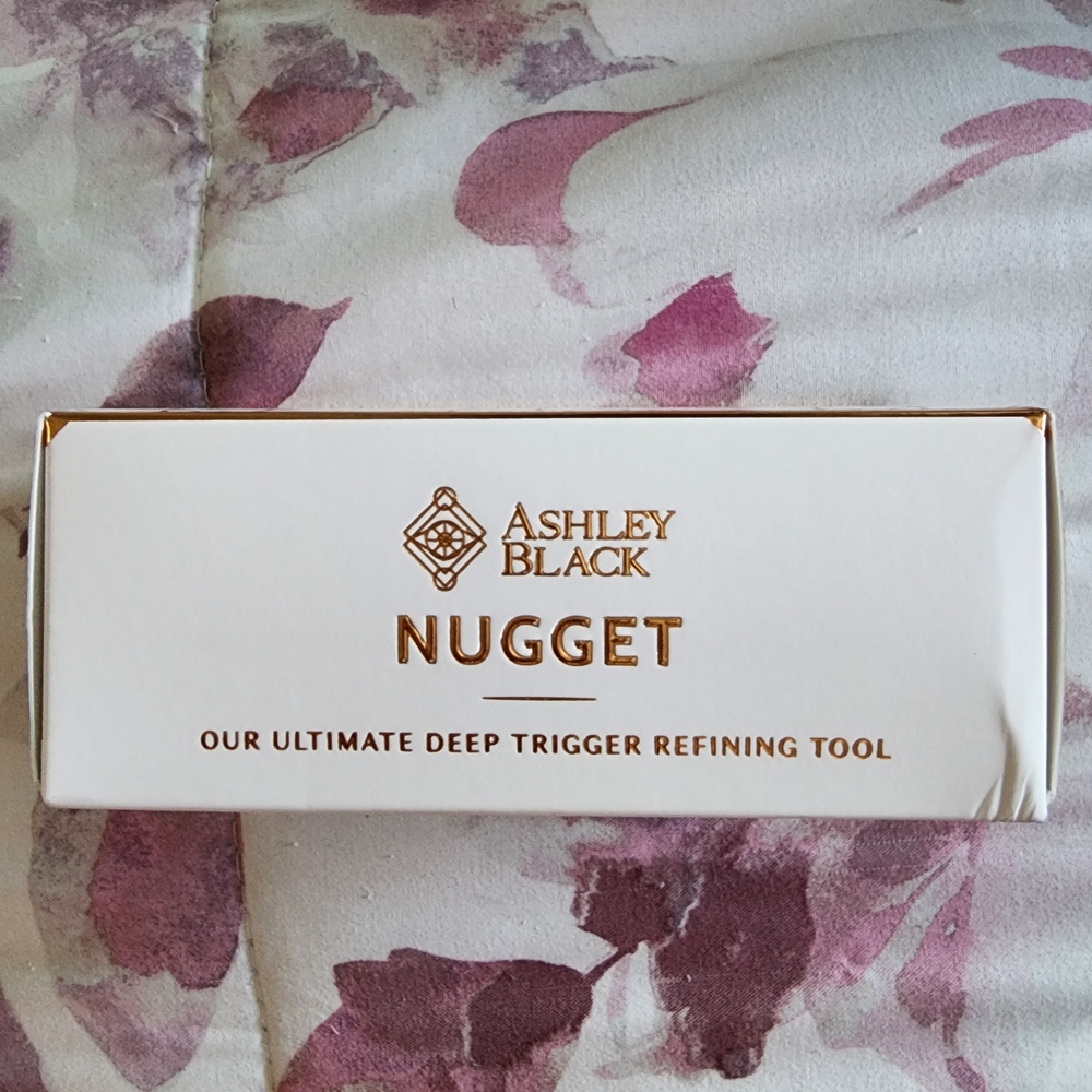 Ashley Black Nugget Deep Trigger Tool - White & Gold